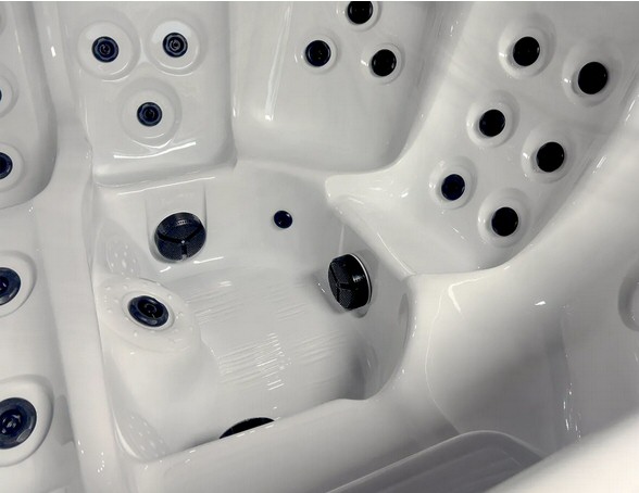 Hideaway Collection Hot Tubs By Dynasty Spas Standard Features